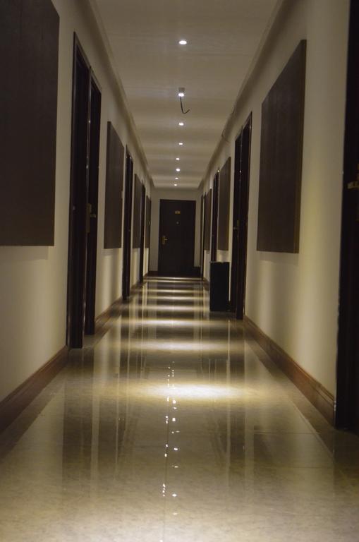 ג'קרטה Mustika Gajah Mada Hotel מראה חיצוני תמונה