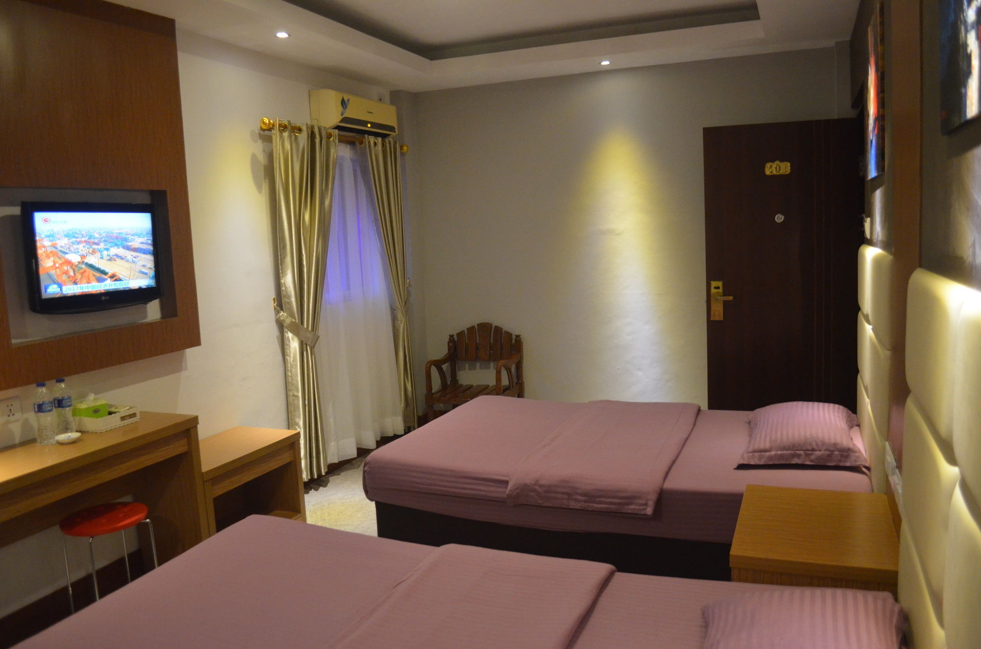 ג'קרטה Mustika Gajah Mada Hotel מראה חיצוני תמונה